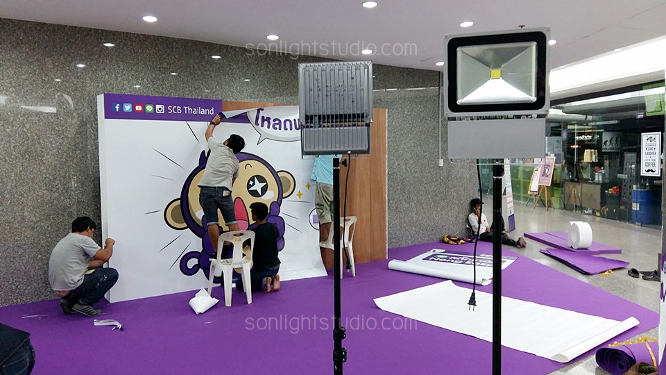 ไฟสปอตไลท์ LED 100w เพิ่มความสว่าง บริเวณ บูทธนาคารไทยพานิชย์