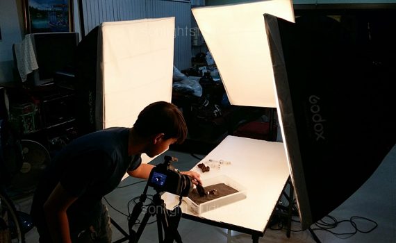 ถ่ายภาพนิ่งแหวนเงิน เพื่อใช้ทำโฆษณา ใช้ไฟสตูดิโอ3ดวง