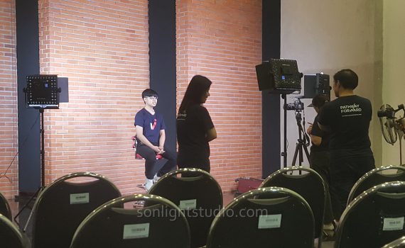 ไฟ LED Panel และ Saramonic Wireless Mic สำหรับ CHULA MOOC Achieve