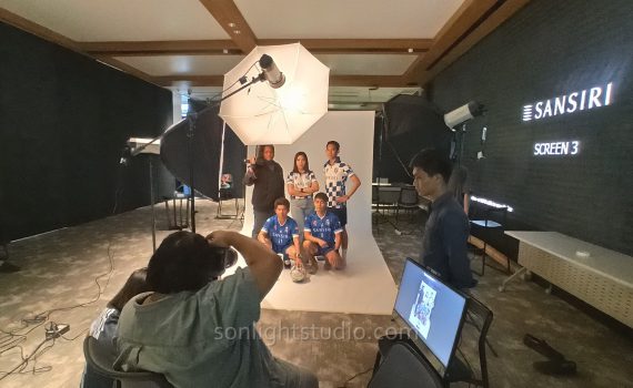 เช่าฉากกกระดาษ สีขาว เพื่อถ่ายภาพ งานชมรมกิจกรรมหรือกีฬา ในบริษัทแสนสิริ