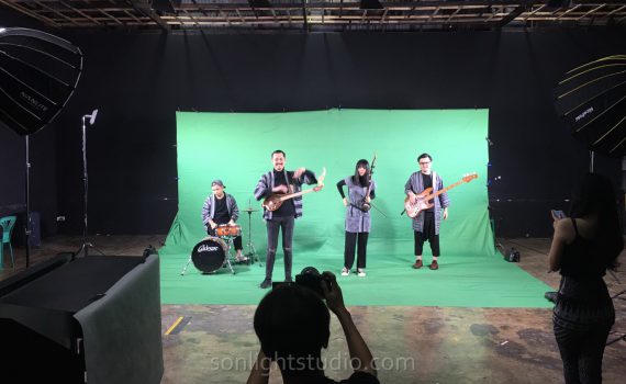 ฉาก Green Screen 6 เมตร และไฟ LED Godox สำหรับถ่าย MV วง ASIA7