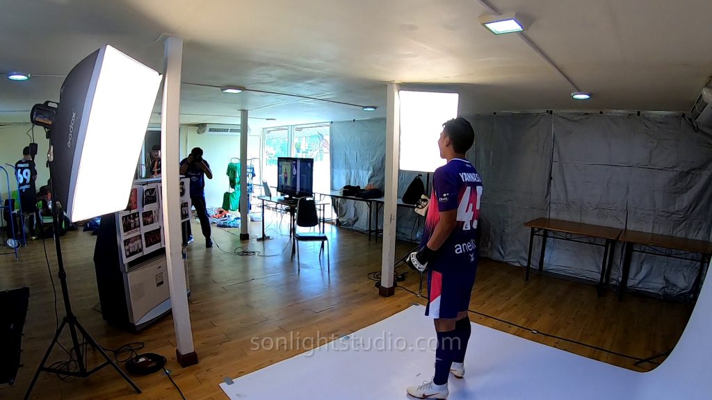 เช่าชุดไฟ ถ่ายรูปนักฟุตบอล ไฟถ่ายรูป ฉากขาว ทีม Bangkok FC ฤดูกาล 2020