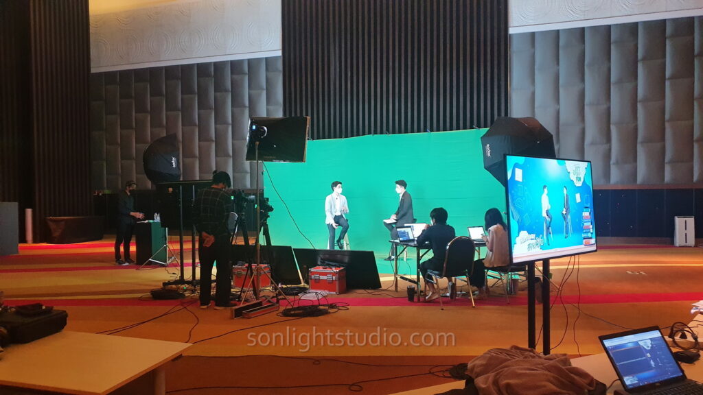 ฉากผ้าเขียว 6 เมตร สำหรับงานสัมมนาออนไลน์ Green Screen Chroma Key โดย Sonlight Studio