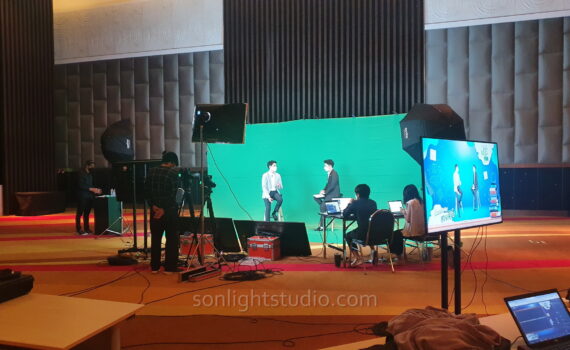 ฉากผ้าเขียว 6 เมตร สำหรับงานสัมมนาออนไลน์ Green Screen Chroma Key โดย Sonlight Studio