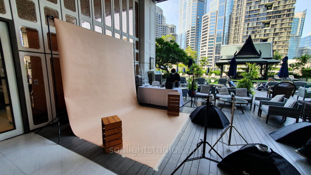 ฉากกระดาษสตูดิโอสีเบจพร้อมขาตั้งให้เช่า