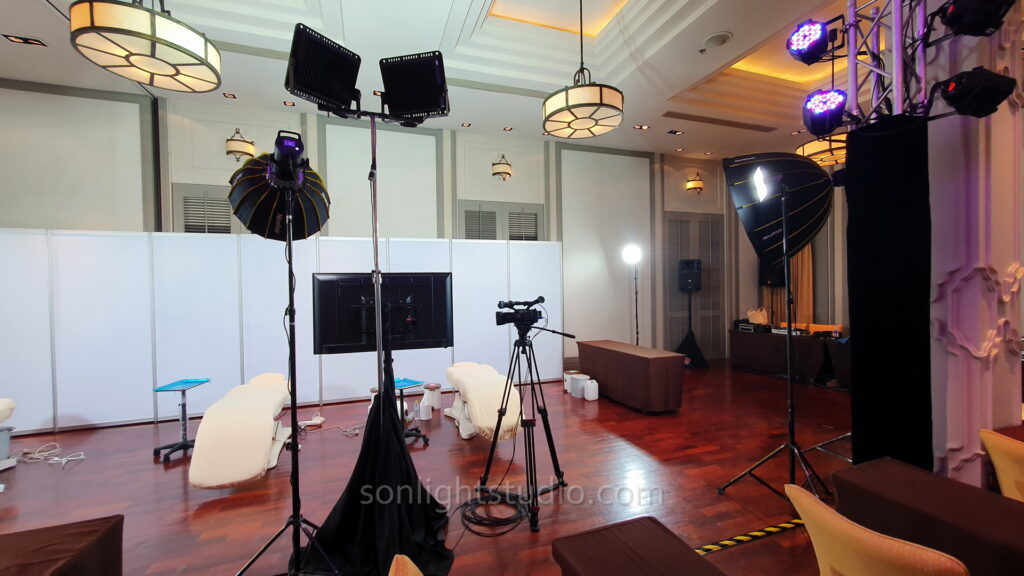 ภาพการจัดไฟ LED ในงาน Workshop ร้อยไหม ที่โรงพยาบาลปิยะเวท