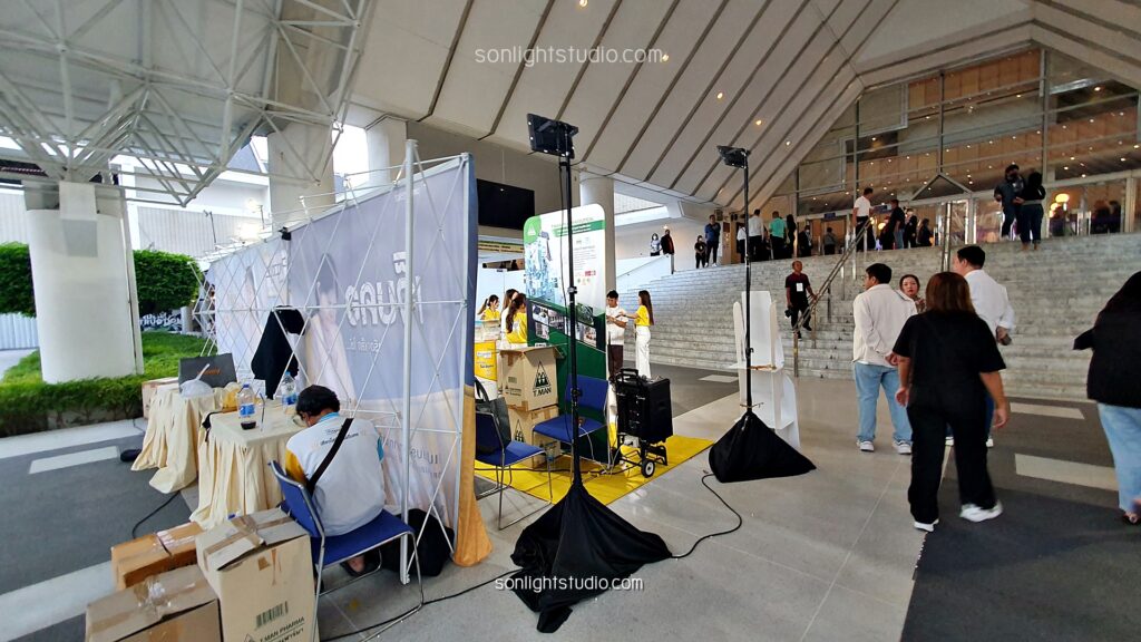 บูธ Propoliz สว่างไสวด้วยไฟ LED Spotlight ในงาน Piano & I