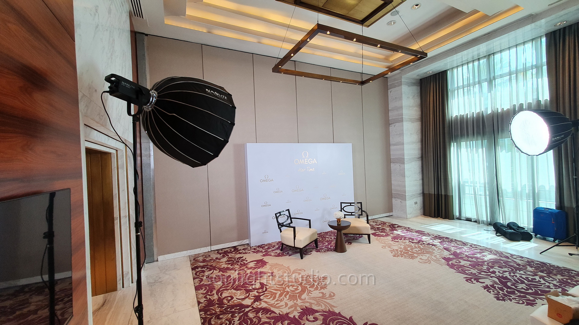 เช่าไฟต่อเนื่อง Godox SL-150 และ Nanlite FS-300 สำหรับงานแถลงข่าว