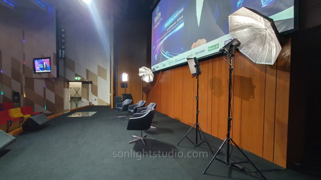 เช่า ไฟ LED เป็นพร็อพ สำหรับงาน Digital Transformation